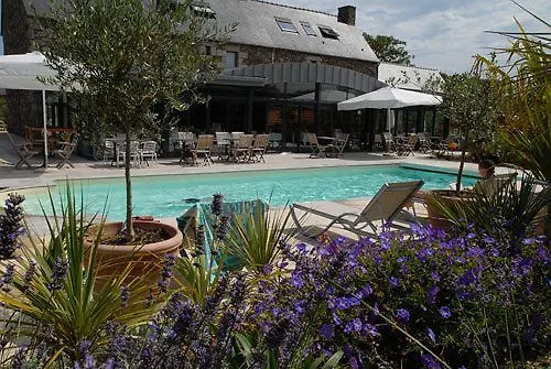Domaine De Kermodest Hotel Quemper-Guezennec
